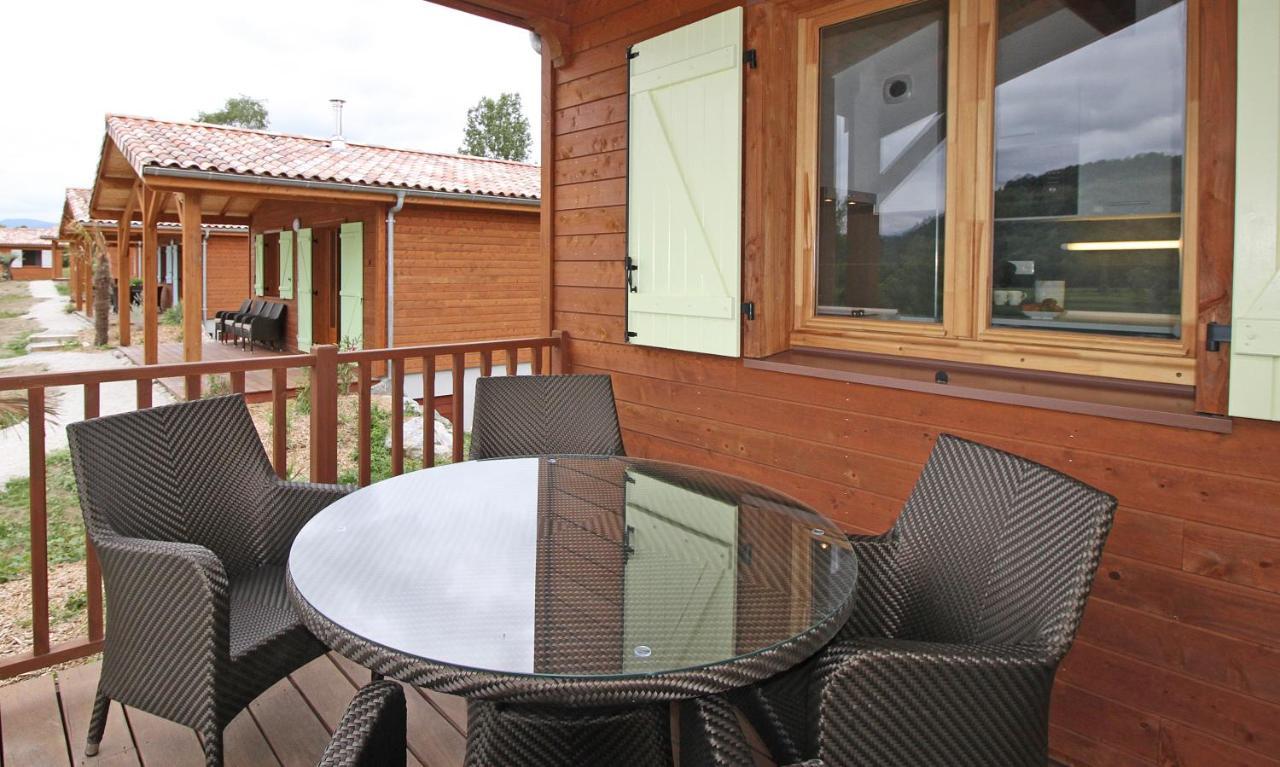 Les Chalets Montréjeau Exterior photo