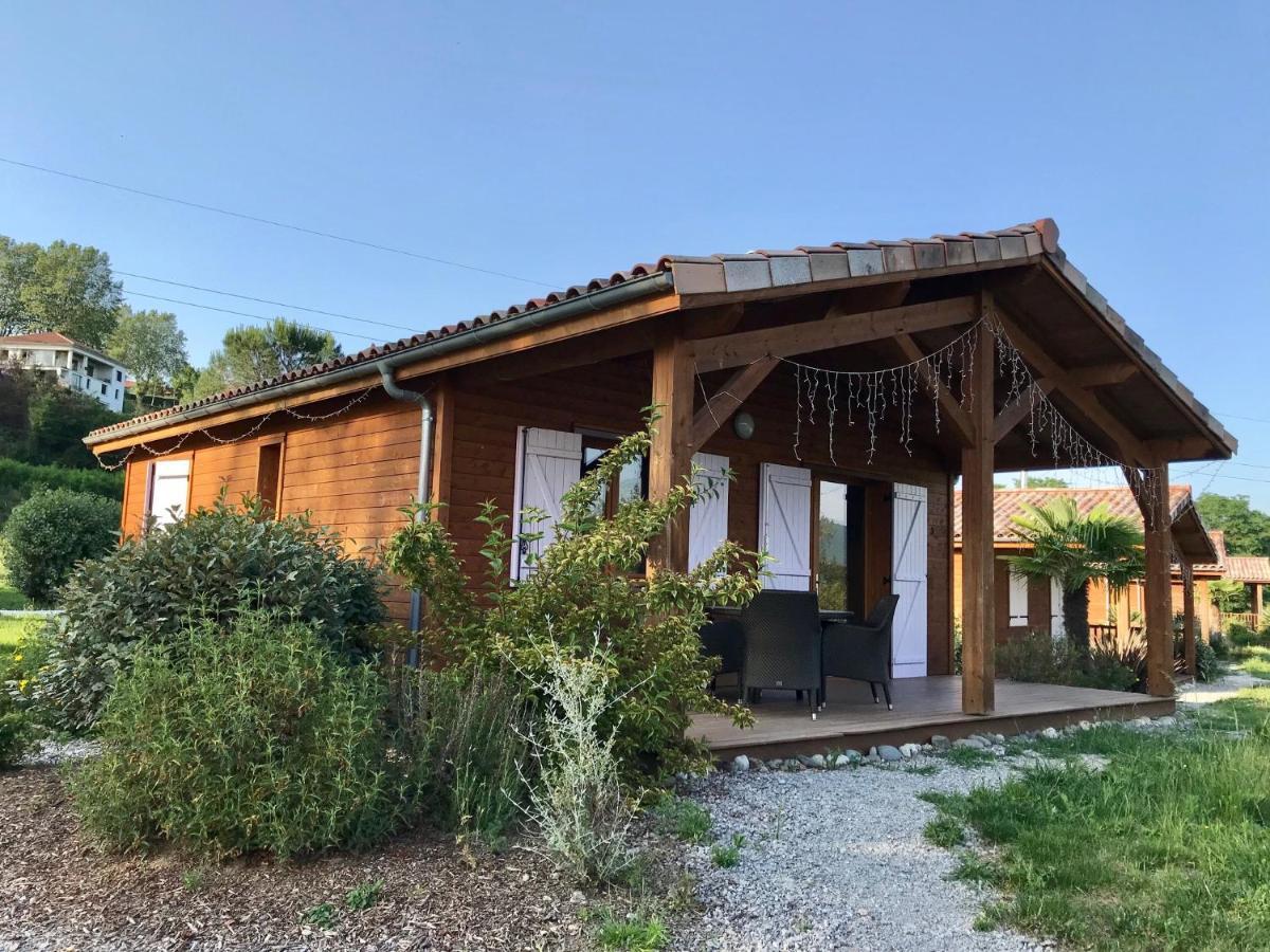 Les Chalets Montréjeau Exterior photo